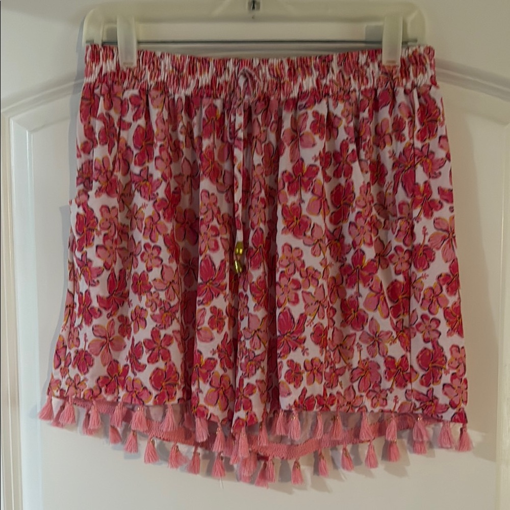 NWOT SIMPLY SOUTHERN Floral Pink Shorts with Gold Tassels